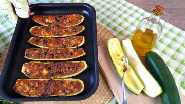 ZUCCHINE RIPIENE SENZA CARNE