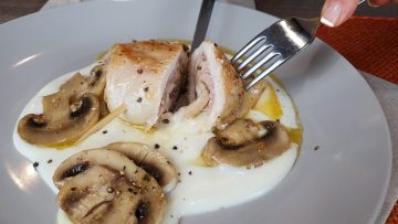 involtini di pollo con funghi, prosciutto e crema di Parmigiano_LI