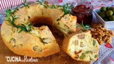 Ciambella salata facile (senza latte e senza burro)